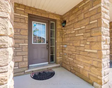 
913 Brimorton Dr Woburn, Toronto 3 beds 2 baths 3 garage $865K
