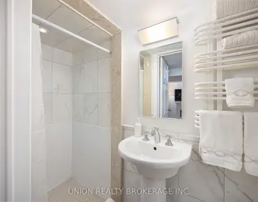 30 Japonica Rd Wexford-Maryvale, Toronto 3 beds 4 baths garage $888K