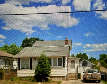 32 Edenbrook Hill Edenbridge-Humber Valley, Toronto 4 beds 4 baths 2 garage $2.699M