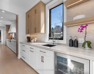 53 Bestview Dr <a href='https://luckyalan.com/community_CN.php?community=Toronto:Bayview Woods-Steeles'>Bayview Woods-Steeles, Toronto</a> 4 beds 4 baths 2 garage $1.629M