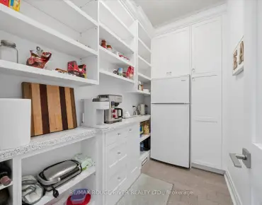 1913 Rosebank Rd Amberlea, Pickering 3 beds 4 baths 2 garage $1.097M