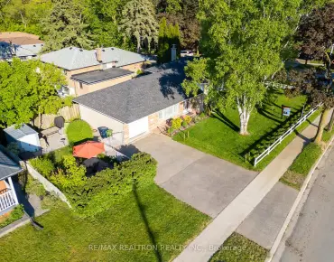237 Beechgrove Dr West Hill, Toronto 3 beds 2 baths 1 garage $900K
