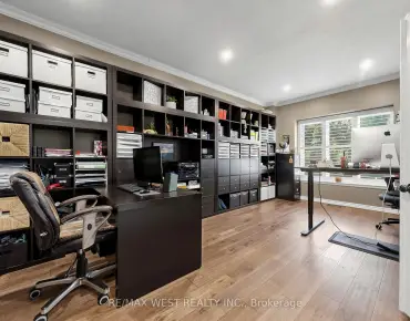 
Wingarden  Dunbarton, Pickering 4 beds 3 baths 2 garage $1.249M