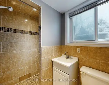 54 Manorglen Cres Agincourt South-Malvern West, Toronto 3 beds 2 baths garage $922K