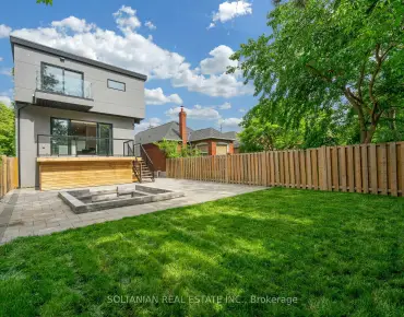 230 Derrydown Rd York University Heights, Toronto 3 beds 2 baths 2 garage $1.09M