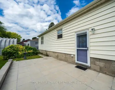 1321 Anton Sq Liverpool, Pickering 4 beds 4 baths 2 garage $1.049M