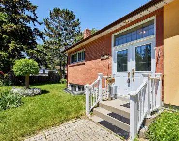 
Vicki  West Shore, Pickering 2 beds 2 baths 1 garage $699.9K