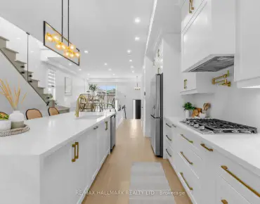 
26 Faye Dr <a href='https://luckyalan.com/community.php?community=Toronto:Pleasant View'>Pleasant View, Toronto</a> 3 beds 2 baths 1 garage $1.19M