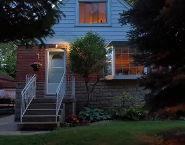 261 Mckee Ave <a href='https://luckyalan.com/community.php?community=Toronto:Willowdale East'>Willowdale East, Toronto</a> 4 beds 7 baths 2 garage $2.48M