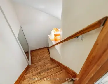 140 Chelmsford Ave <a href='https://luckyalan.com/community.php?community=Toronto:Newtonbrook West'>Newtonbrook West, Toronto</a> 3 beds 3 baths 1 garage $839K
