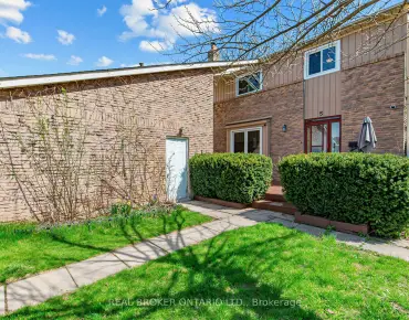 70 Beverly Glen Blvd L'Amoreaux, Toronto 4 beds 3 baths 2 garage $1.1M