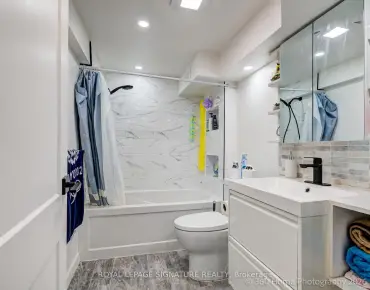 
3987 Bloor St W Islington-City Centre West, Toronto 3 beds 2 baths 1 garage $1.695M