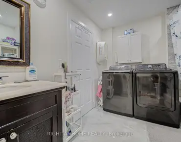 1482 Old Forest Rd Woodlands, Pickering 4 beds 5 baths 1 garage $1.7M
