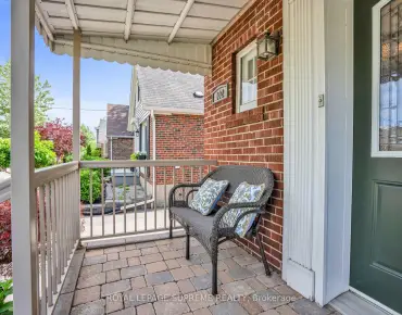 7 Burtonwood Cres Mount Olive-Silverstone-Jamestown, Toronto 4 beds 2 baths 2 garage $850K