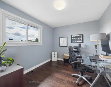 1913 Rosebank Rd Amberlea, Pickering 3 beds 4 baths 2 garage $1.097M