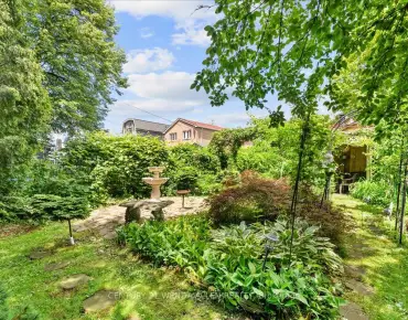 
26 MacNaughton Rd <a href='https://luckyalan.com/community.php?community=Toronto:Leaside'>Leaside, Toronto</a> 3 beds 2 baths  garage $1.995M