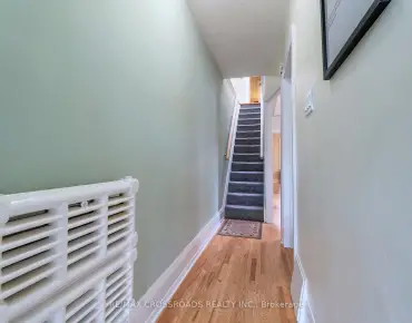 
17 Elvina Gdns <a href='https://luckyalan.com/community.php?community=Toronto:Mount Pleasant East'>Mount Pleasant East, Toronto</a> 3 beds 2 baths 1 garage $1.249M