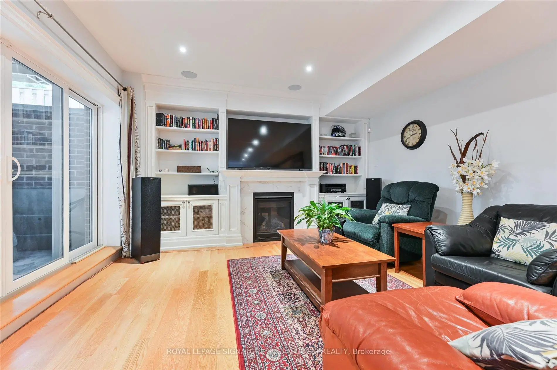 
1 Lynnhaven Rd Englemount-Lawrence, Toronto 5 beds 9 baths 2 garage $4.275M