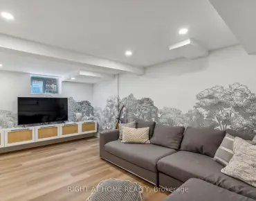 34 Woodington Ave Danforth, Toronto 3 beds 1 baths garage $999.999K
