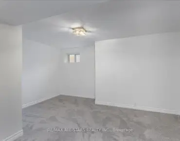 55 Sancrest Dr Bendale, Toronto 3 beds 1 baths garage $825K