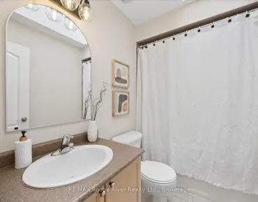 72a Laurel Ave Kennedy Park, Toronto 3 beds 4 baths 1 garage $1000K