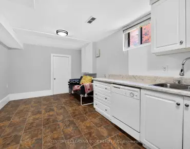 110 Harding Ave S Brookhaven-Amesbury, Toronto 4 beds 3 baths 2 garage $1.45M