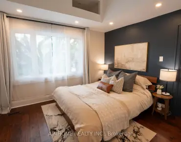 1 Thurloe Ave <a href='https://luckyalan.com/community.php?community=Toronto:Mount Pleasant West'>Mount Pleasant West, Toronto</a> 3 beds 4 baths 1 garage $2.875M