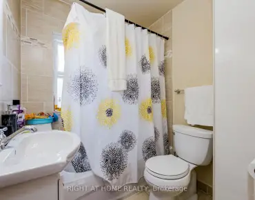 70 Bunnell Cres Downsview-Roding-CFB, Toronto 3 beds 2 baths 2 garage $1.399M