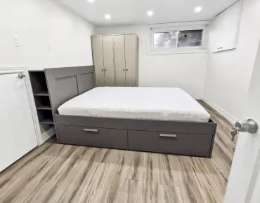 27 Cranbrooke Ave <a href='https://luckyalan.com/community_CN.php?community=Toronto:Lawrence Park North'>Lawrence Park North, Toronto</a> 4 beds 2 baths 1 garage $1.82M