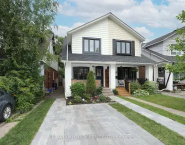 339 Scarborough Rd The Beaches, Toronto 3 beds 2 baths garage $1.33M