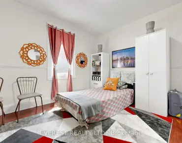 57 Gloxinia Cres L'Amoreaux, Toronto 5 beds 3 baths 2 garage $999K