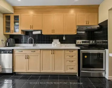 13 Antelope Dr Rouge E11, Toronto 4 beds 5 baths 2 garage $1.199M