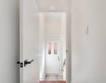 
59 Courcelette Rd Birchcliffe-Cliffside, Toronto 3 beds 1 baths 2 garage $1.699M