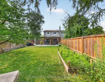 3038 Islington Ave Humber Summit, Toronto 3 beds 4 baths 1 garage $829K
