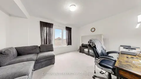 Toronto Clairlea-Birchmount community 138 Cleanside Rd For Sale