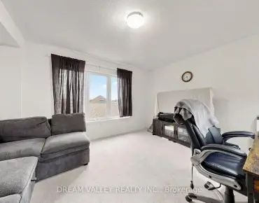 
45 Clareville Cres <a href='https://luckyalan.com/community.php?community=Toronto:Don Valley Village'>Don Valley Village, Toronto</a> 2 beds 2 baths 1 garage $1.585M