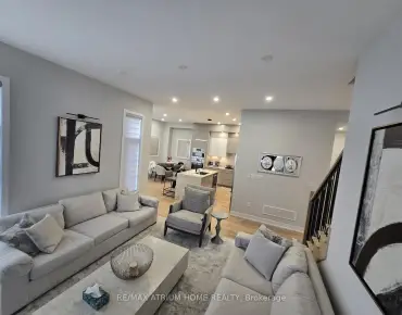 34 William Cragg Dr Downsview-Roding-CFB, Toronto 3 beds 3 baths 2 garage $799K