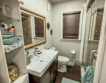 
20 Corinne Cres Ionview, Toronto 3 beds 2 baths 1 garage $849.9K