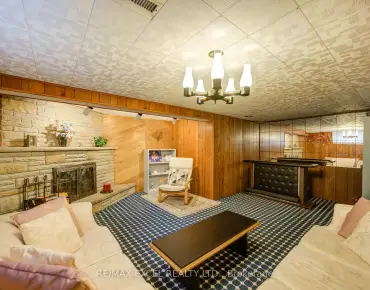 180 Woodsworth Rd <a href='https://luckyalan.com/community.php?community=Toronto:St. Andrew-Windfields'>St. Andrew-Windfields, Toronto</a> 4 beds 2 baths 1 garage $1.248M