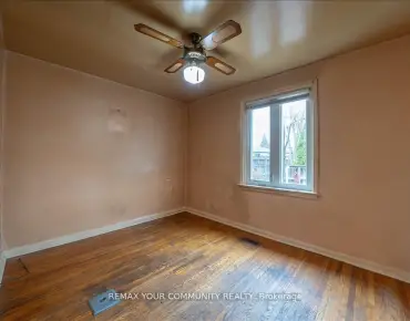22 Snapdragon Dr <a href='https://luckyalan.com/community_CN.php?community=Toronto:Pleasant View'>Pleasant View, Toronto</a> 3 beds 2 baths 1 garage $965K