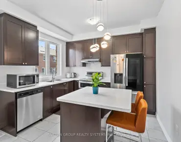 14 Yatescastle Dr Glenfield-Jane Heights, Toronto 3 beds 4 baths garage $898K