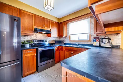 Pickering Dunbarton community 1770 Spruce Hill Rd For Sale