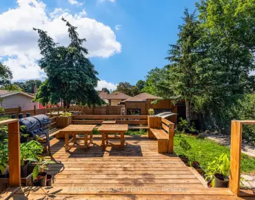 49 Clementine Sq Woburn, Toronto 3 beds 3 baths 1 garage $899.9K