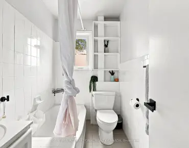 68 Fergalea Ave West Hill, Toronto 3 beds 2 baths 2 garage $849.9K