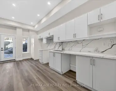 
19 Wigan Cres <a href='https://luckyalan.com/community.php?community=Toronto:Clanton Park'>Clanton Park, Toronto</a> 3 beds 2 baths 1 garage $899.9K