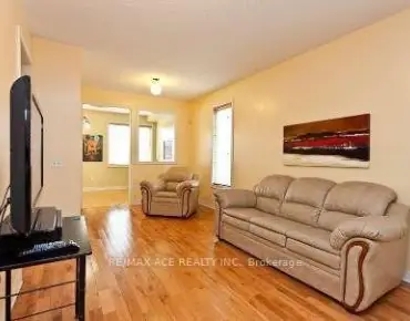 74 Mourning Dove Cres Malvern, Toronto 7 beds 5 baths 1 garage $949K