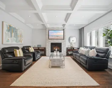 62 Rowntree Ave Weston-Pellam Park, Toronto 3 beds 2 baths 1 garage $888K