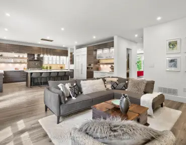 700 Hillcrest Rd West Shore, Pickering 4 beds 5 baths 2 garage $2.4M