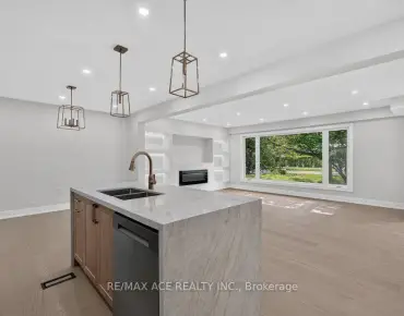 11 Faircroft Blvd Cliffcrest, Toronto 3 beds 4 baths 2 garage $1.8M