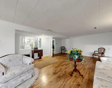 82 Tower Dr Wexford-Maryvale, Toronto 4 beds 2 baths 1 garage $999K